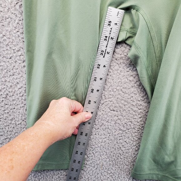 GymShark Capri leggings workout pants Medium compression pants knee leng… - Picture 4 of 7